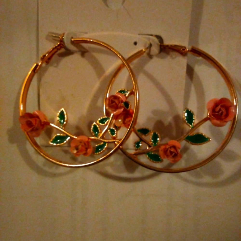 Classic Flower Detailed Hops Nickel Free